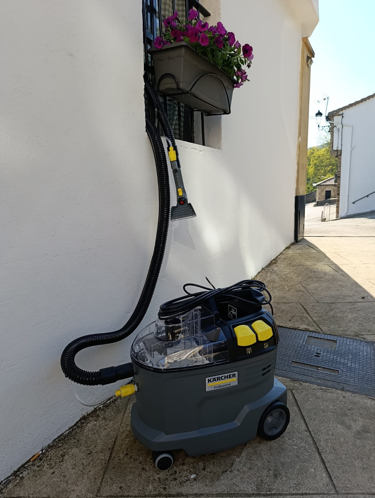 Maquinaria profesional Kärcher para tapicerías